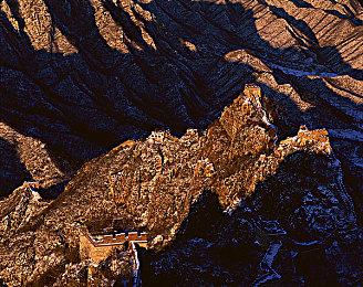 求生恐怖游戏《不要打开》11＆15面向PS5＆PC发行